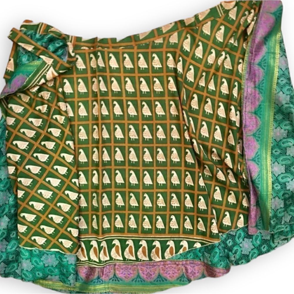 Silky Satin Reversible Layer Tiered Wrap Multi Pa… - image 4